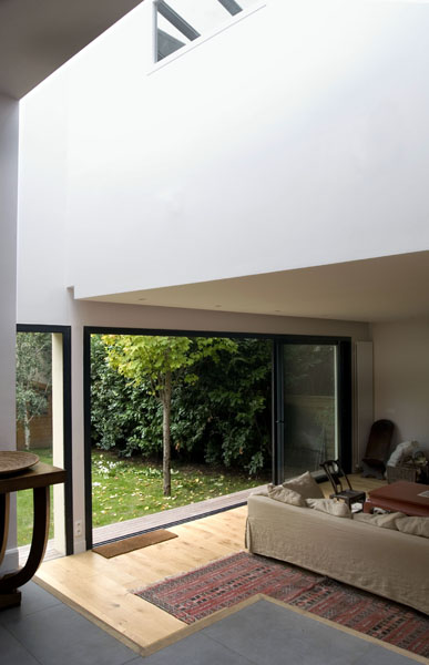 http://www.olivierchabaud.com/projets/files/gimgs/77_wkb-05.jpg